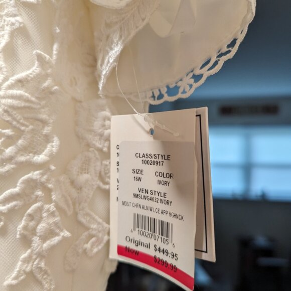 Modest Ivory Wedding Dress Davids Bridal Size 16 - Picture 5 of 6